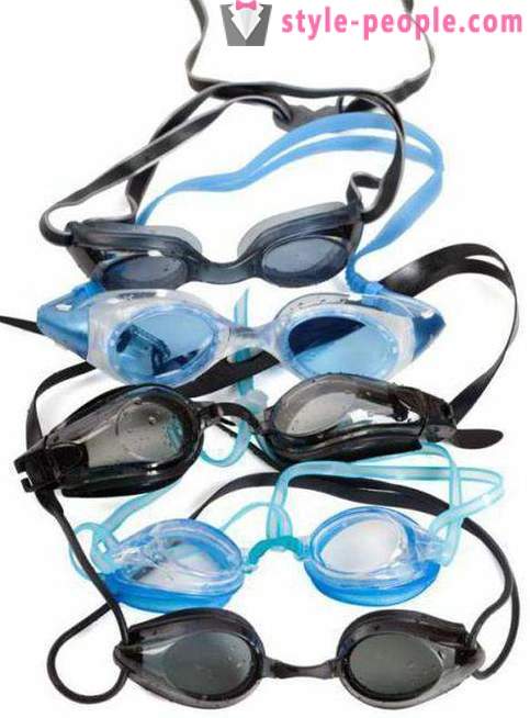 Как да изберем очила за плуване: съвети