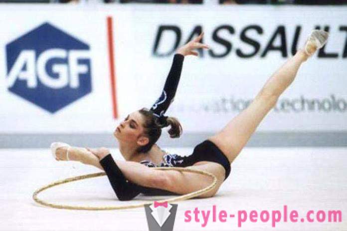 Джулия Барсуков: преглед на училище по художествена гимнастика олимпийски шампион