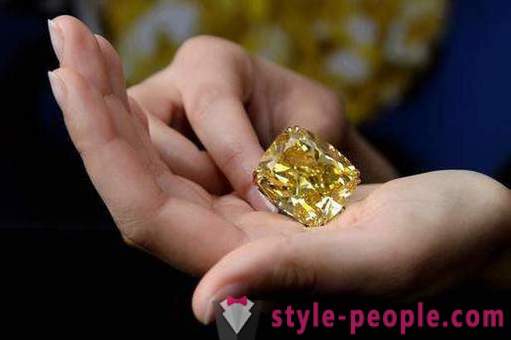 Жълт Diamond: свойства, произход, извличане и интересни факти