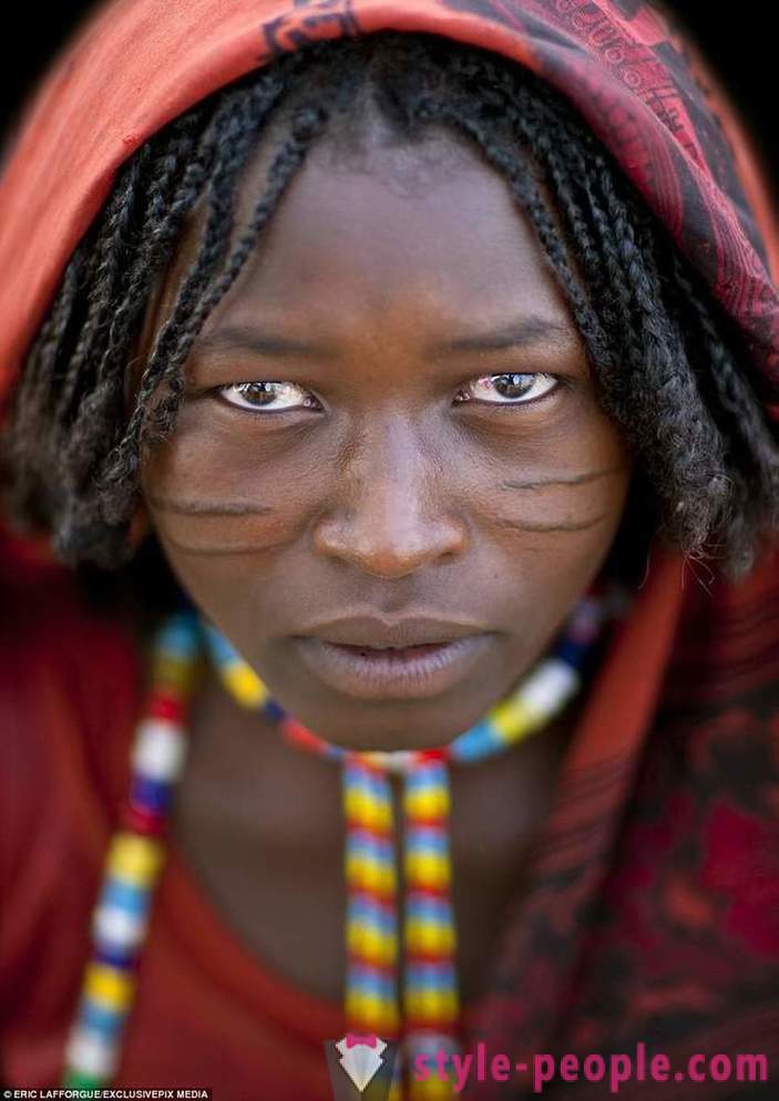 В Африка белезите красят не само мъже