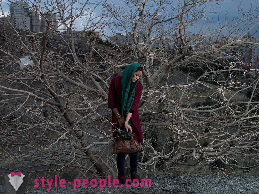Ислям, цигари и Ботокс - всекидневния живот на жените в Иран