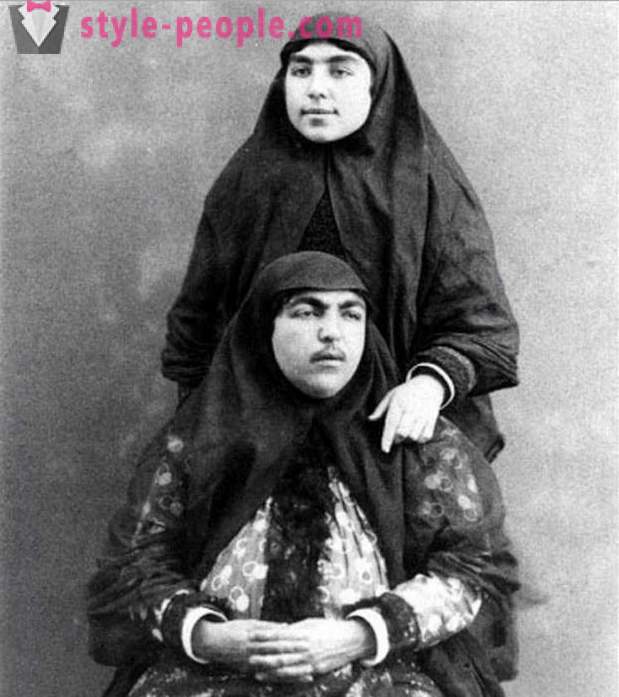 Така изглеждат несравнимо женски ирански шах