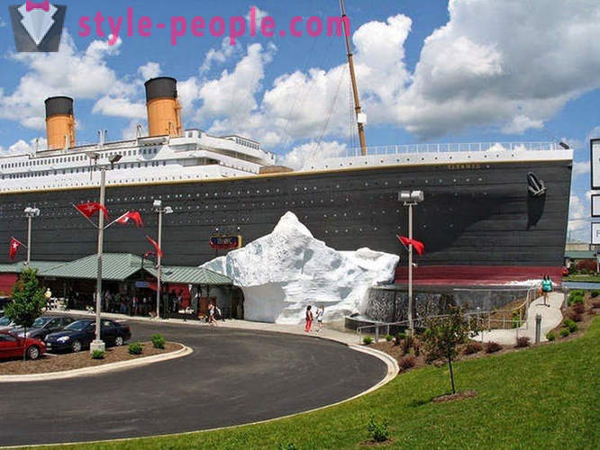Титаник музей в Брансън