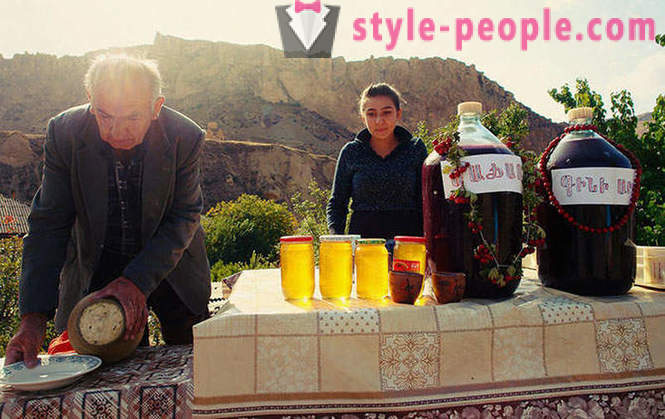Както Areni Фестивал на виното арменската протича