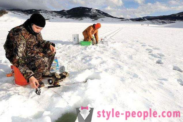Зимни риболов в леда първо: Съвети опитни