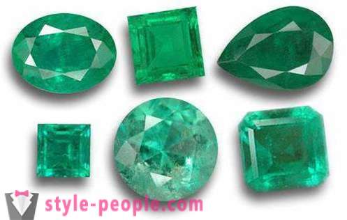 Зелени скъпоценни камъни: изумруд, демантоид, турмалин