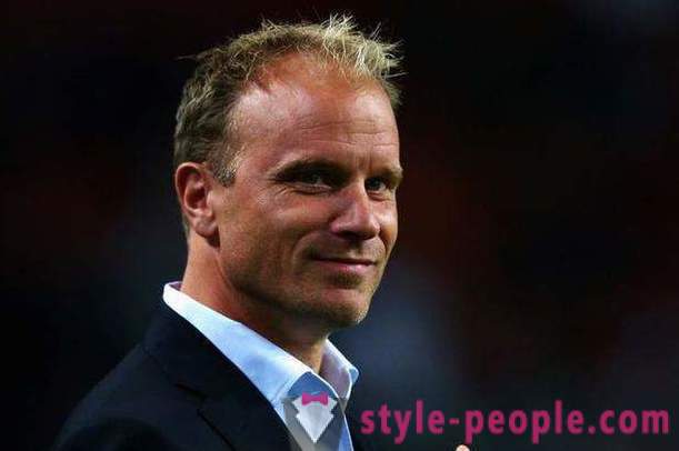 Денис Бергкамп - холандски футболен треньор. Биография спортната си кариера