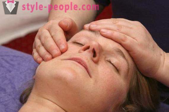 Миофасциална масаж на лицето: техника производителност