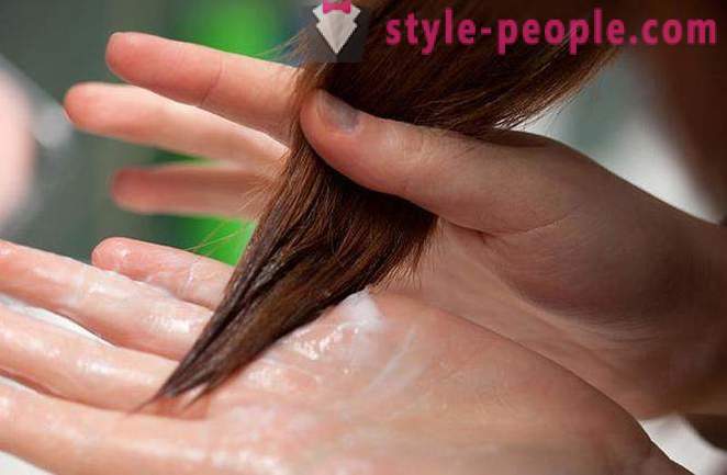 Как да направите косата по-мека? Омекотители и шампоани за коса: отзиви